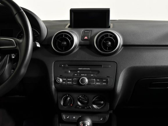 Audi A1, 1.4 л, Робот, 2013 фото 8