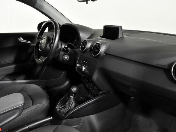 Audi A1, 1.4 л, Робот, 2013 фото 2