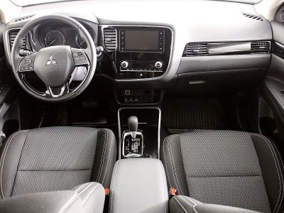 Mitsubishi Outlander, 2.0 л, CVT, 2020 фото 7