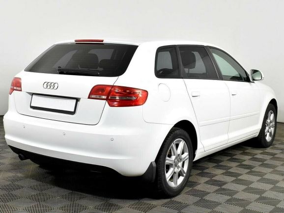 Audi A3, 1.6 л, Робот, 2010 фото 4