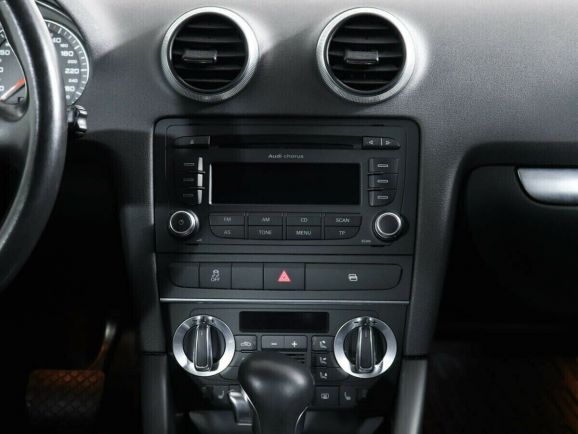 Audi A3, 1.6 л, Робот, 2009 фото 7