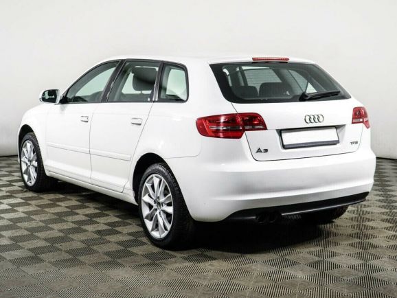 Audi A3, 1.6 л, Робот, 2011 фото 4