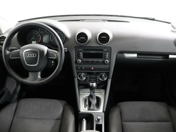 Audi A3, 1.6 л, Робот, 2011 фото 7