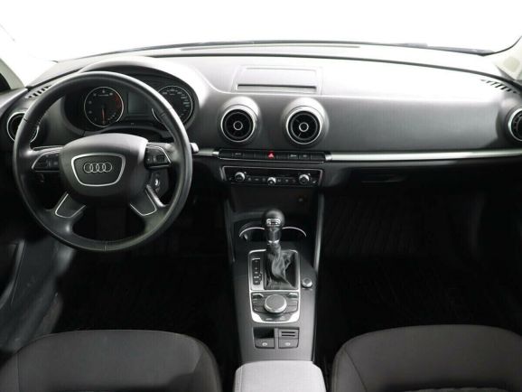 Audi A3, 1.8 л, Робот, 2015 фото 2