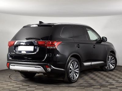 Mitsubishi Outlander, 2.0 л, CVT, 2020 фото 4