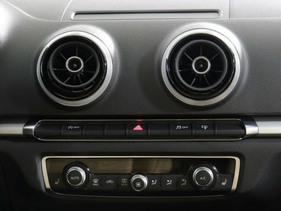 Audi A3, 1.4 л, Робот, 2014 фото 7