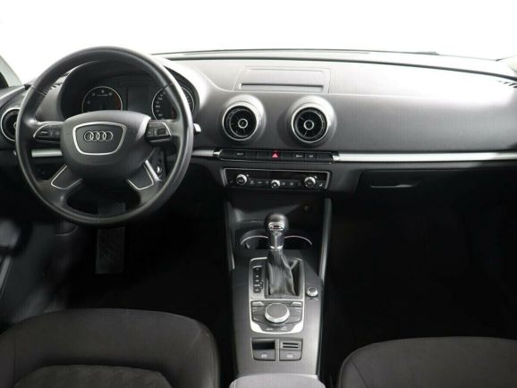Audi A3, 1.4 л, Робот, 2015 фото 8