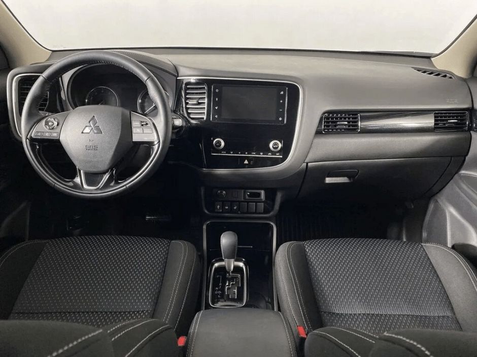 Mitsubishi Outlander, 2.0 л, Вариатор, 2020 фото 5
