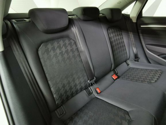 Audi A3, 2.0 л, Робот, 2018 фото 1