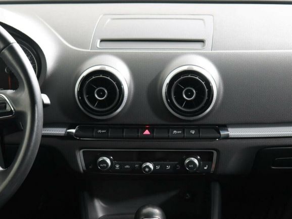 Audi A3, 2.0 л, Робот, 2017 фото 7