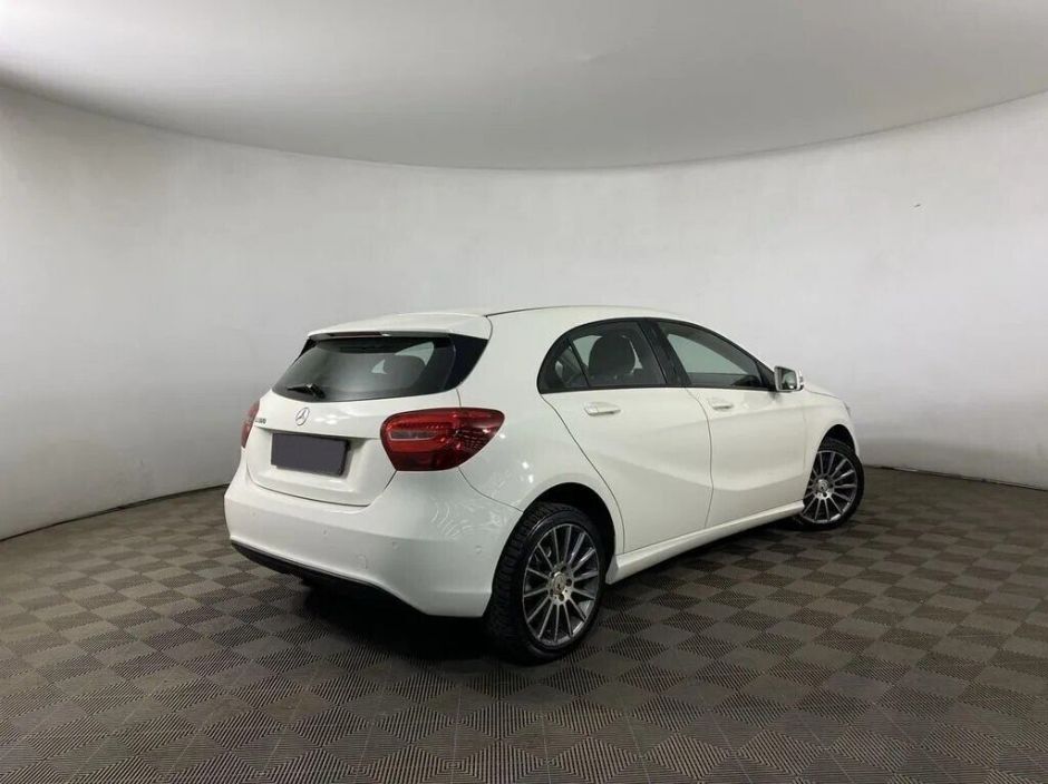 Mercedes-Benz A-Класс, 1.6 л, Робот, 2017 фото 4
