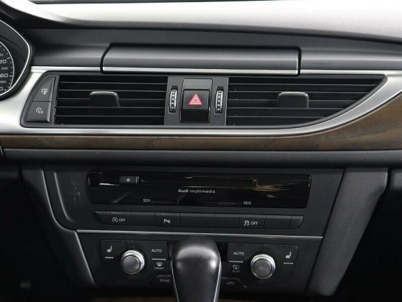 Audi A6, 1.8 л, Робот, 2014 фото 10