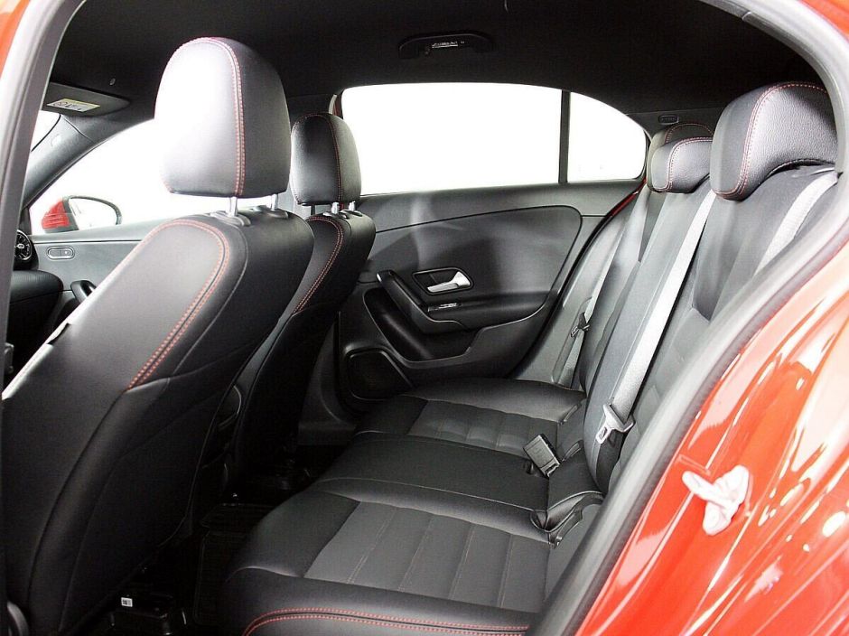 Mercedes-Benz A-Класс, 1.3 л, Робот, 2019 фото 1