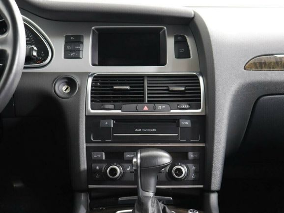 Audi Q7, 3.0 л, АТ, 2011 фото 2