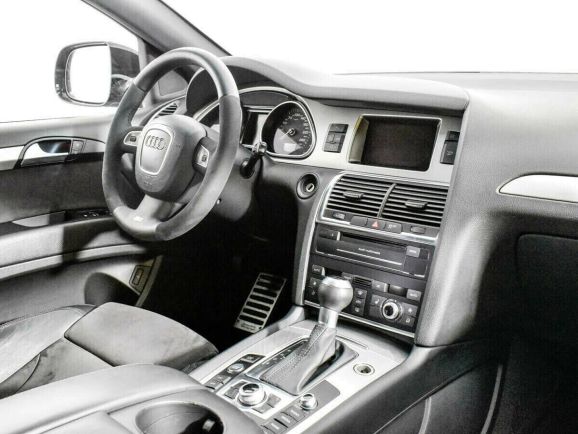 Audi Q7, 3.0 л, АТ, 2011 фото 2