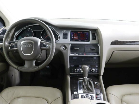 Audi Q7, 3.0 л, АТ, 2010 фото 2