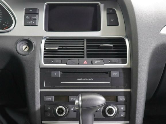 Audi Q7, 3.0 л, АТ, 2012 фото 9