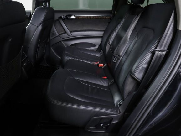 Audi Q7, 3.0 л, АТ, 2012 фото 1