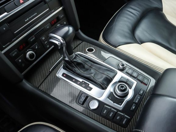 Audi Q7, 3.0 л, АТ, 2012 фото 1