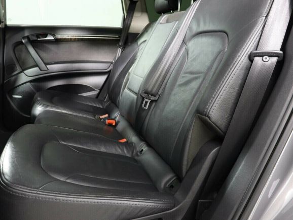 Audi Q7, 3.0 л, АТ, 2012 фото 1