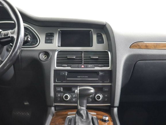 Audi Q7, 3.0 л, АТ, 2012 фото 2
