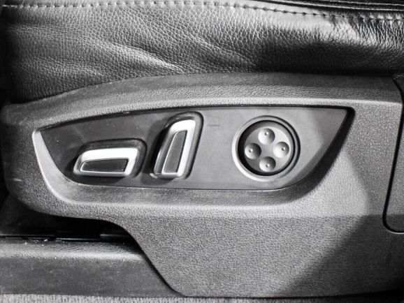 Audi Q7, 3.0 л, АТ, 2014 фото 2