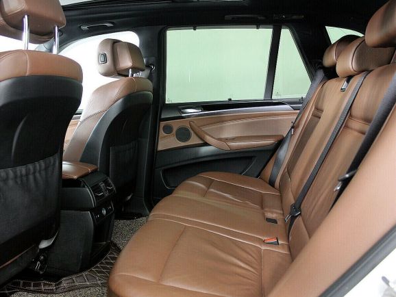 BMW X5, 3.0 л, АТ, 2011 фото 2