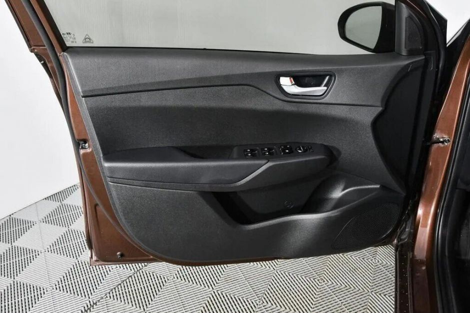 Hyundai Solaris, 1.6 л, АТ, 2021 фото 5