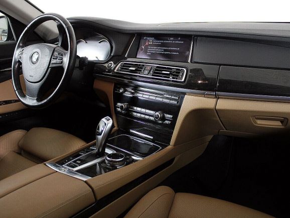 BMW 7 серии, 3.0 л, АТ, 2013 фото 7