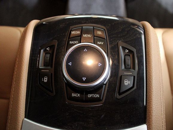 BMW 7 серии, 3.0 л, АТ, 2013 фото 9