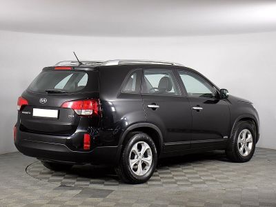 Kia Sorento, 2.2 л, АКПП, 2016 фото 4