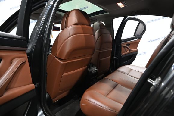 BMW 5 серии, 3.0 л, АТ, 2010 фото 2