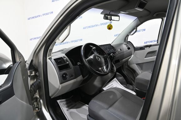 Volkswagen Caravelle, 2.0 л, Робот, 2012 фото 7