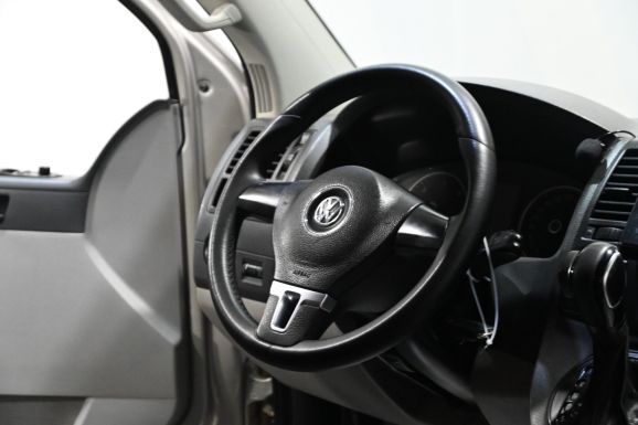 Volkswagen Caravelle, 2.0 л, Робот, 2012 фото 9