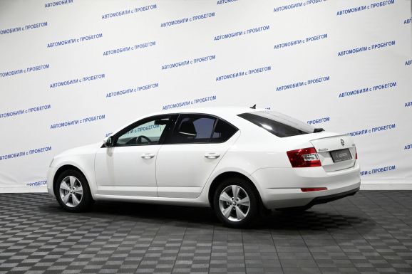 Skoda Octavia, 1.8 л, Робот, 2013 фото 6