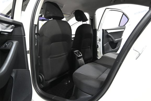 Skoda Octavia, 1.8 л, Робот, 2013 фото 2