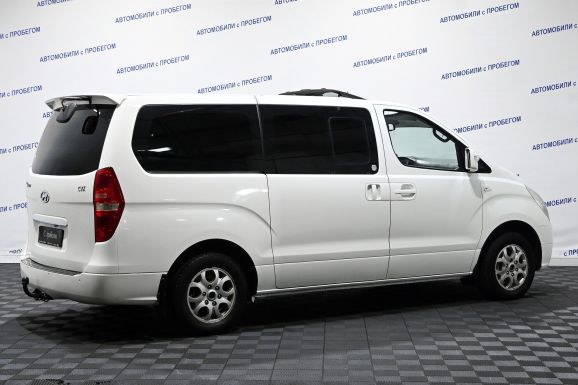 Hyundai Grand Starex, 2.5 л, АТ, 2011 фото 4