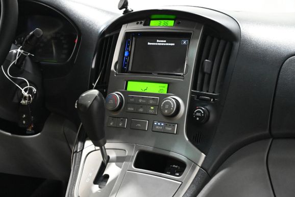 Hyundai Grand Starex, 2.5 л, АТ, 2011 фото 11