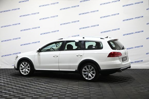 Volkswagen Passat, 2.0 л, Робот, 2012 фото 6