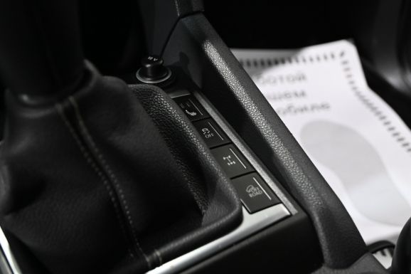 Volkswagen Amarok, 2.0 л, МТ, 2013 фото 1