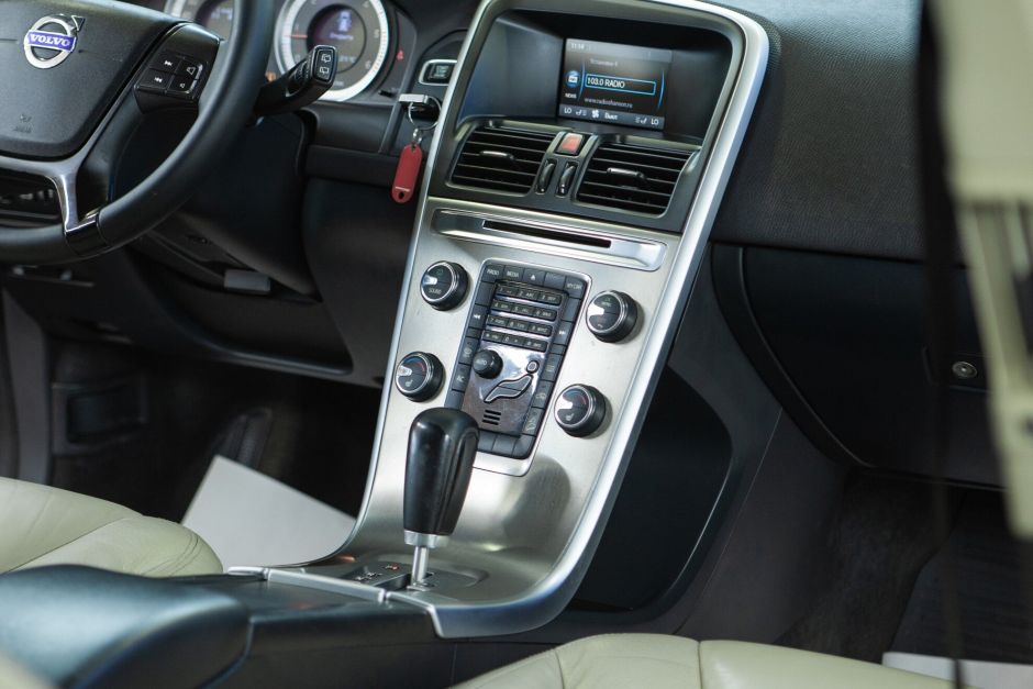 Volvo XC60, 2.4 л, АТ, 2011 фото 12