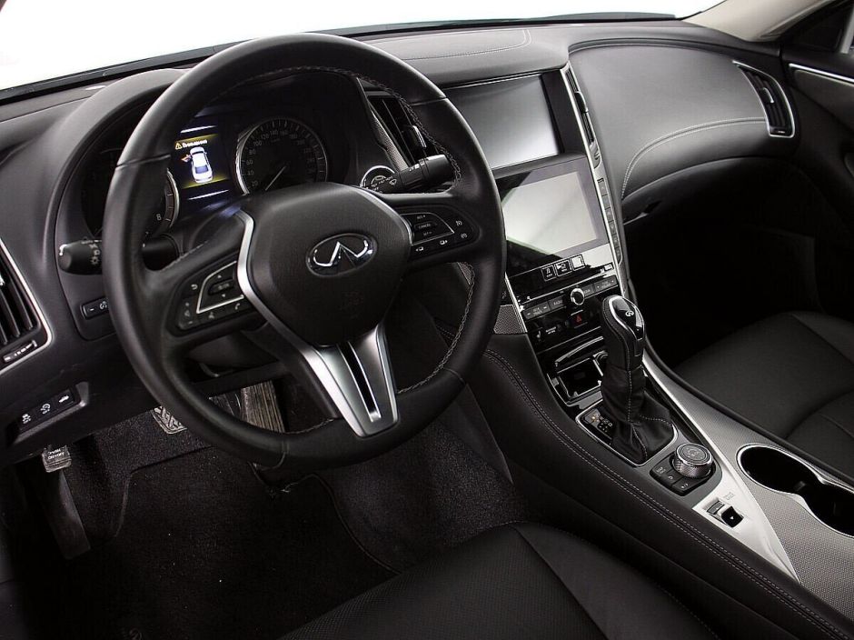 Infiniti Q50, 2.0 л, АТ, 2018 фото 6
