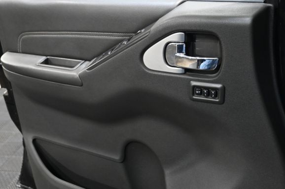 Nissan Pathfinder, 3.0 л, АТ, 2013 фото 11