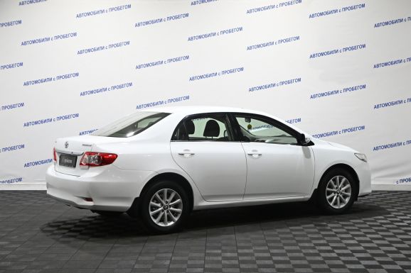 Toyota Corolla, 1.6 л, АТ, 2012 фото 4