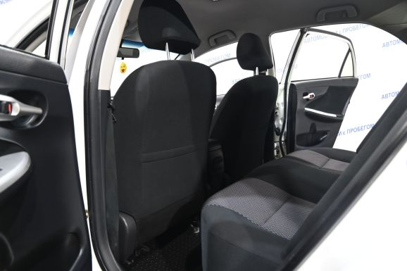 Toyota Corolla, 1.6 л, АТ, 2012 фото 8