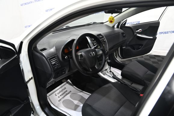 Toyota Corolla, 1.6 л, АТ, 2012 фото 10