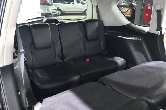 Infiniti QX80, 5.6 л, АТ, 2014 фото 9