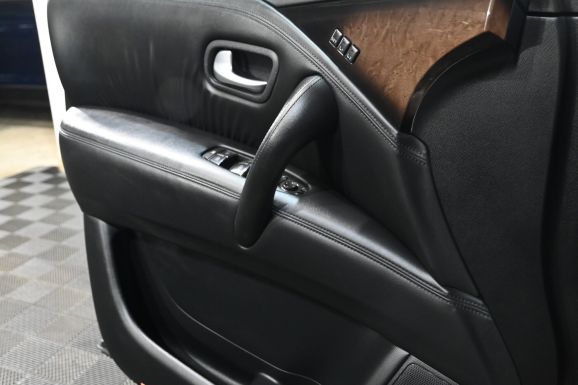 Infiniti QX80, 5.6 л, АТ, 2014 фото 10