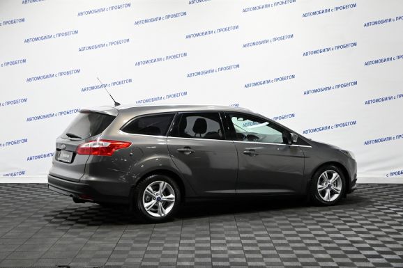 Ford Focus, 2.0 л, Робот, 2012 фото 4