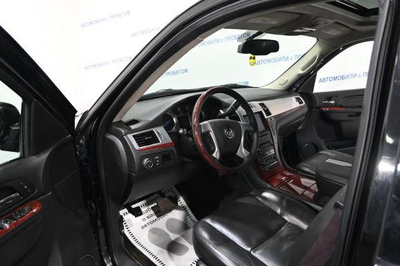 Cadillac Escalade, 6.2 л, АТ, 2010 фото 7